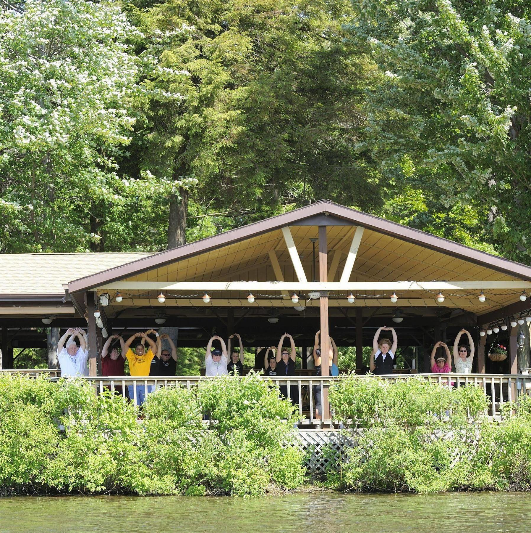 The Biggest Loser Resort Niagara Java Center 외부 사진