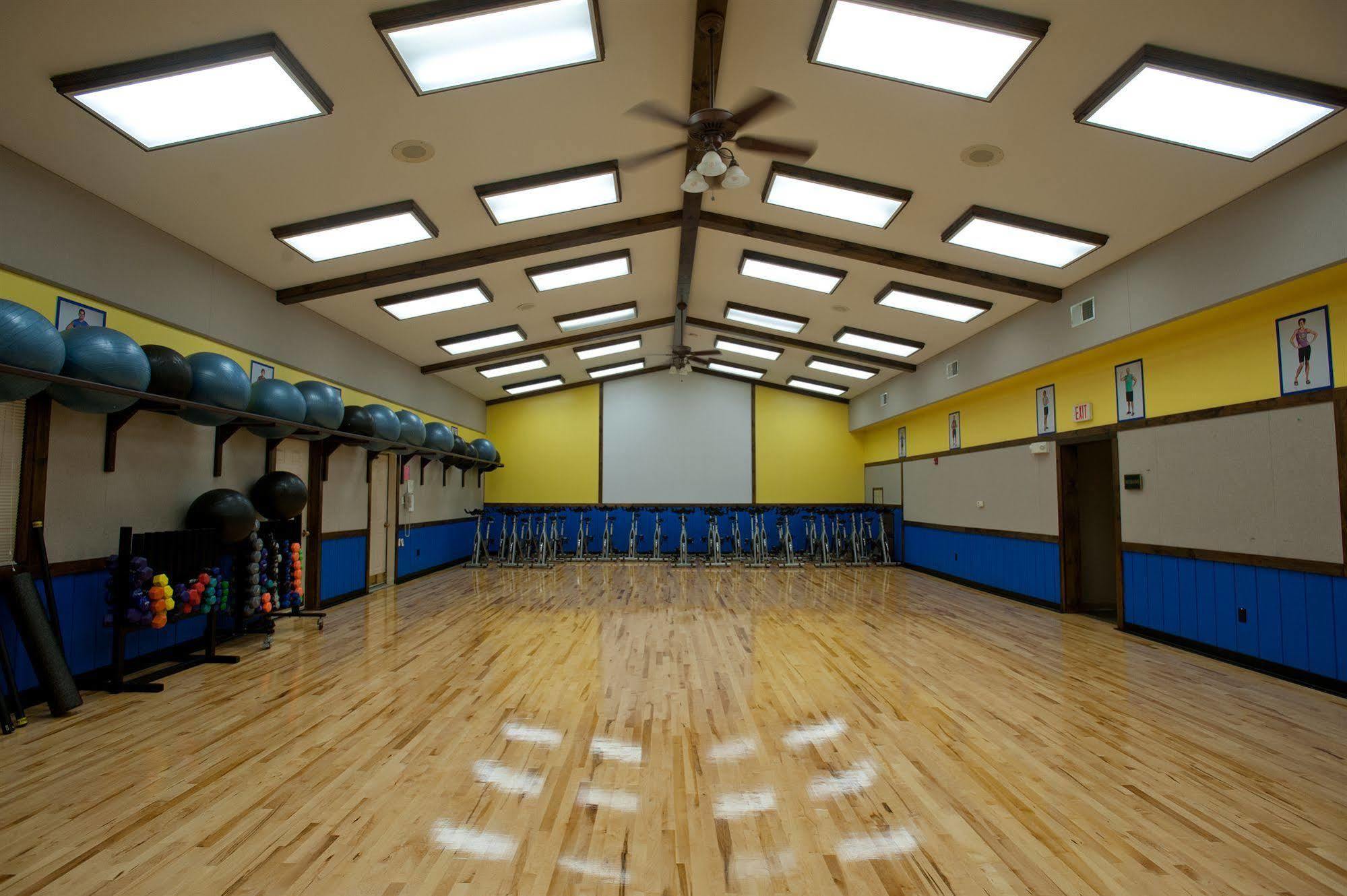 The Biggest Loser Resort Niagara Java Center 외부 사진